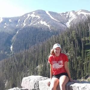 Meet your Posher, Nia